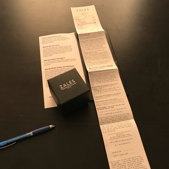 Diamond Wedding ring and engagement set. - Picture 3 of 8